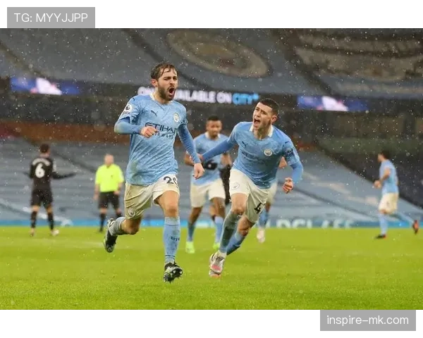 专家解析：曼城与巴萨状态火热，焦点对决引关注