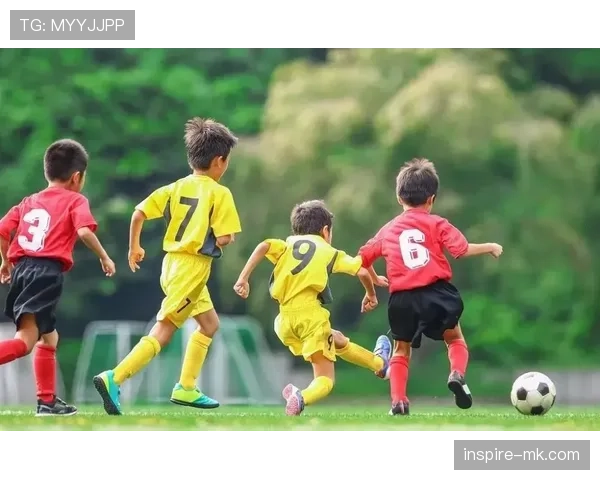 Vini 与 Rodrygo 友好竞争激发潜能,共启巴西足球新篇章 Vini 与 Rodrygo 友好竞争激发潜能,共启巴西足球新篇章