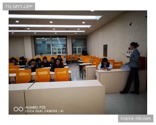 上海海港勇夺超级杯冠军,强势回暖续写辉煌篇章 上海海港勇夺超级杯冠军,强势回暖续写辉煌篇章