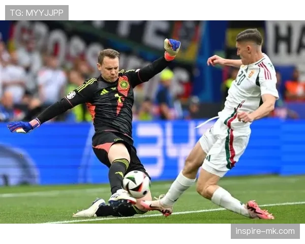 诺伊尔单场多次神扑高光解析