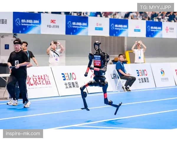 VAR判罚到底公平吗?解读VAR争议背后的规则难题 VAR判罚到底公平吗?解读VAR争议背后的规则难题