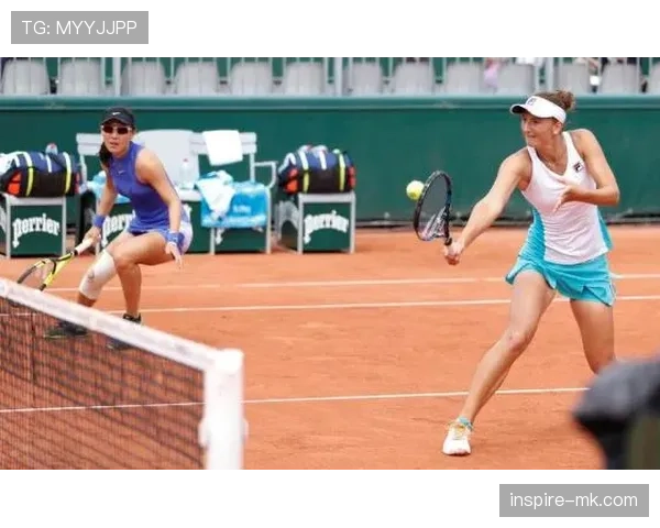 郑赛赛随手戴的那块表，我手抖着把购物车删了好几次